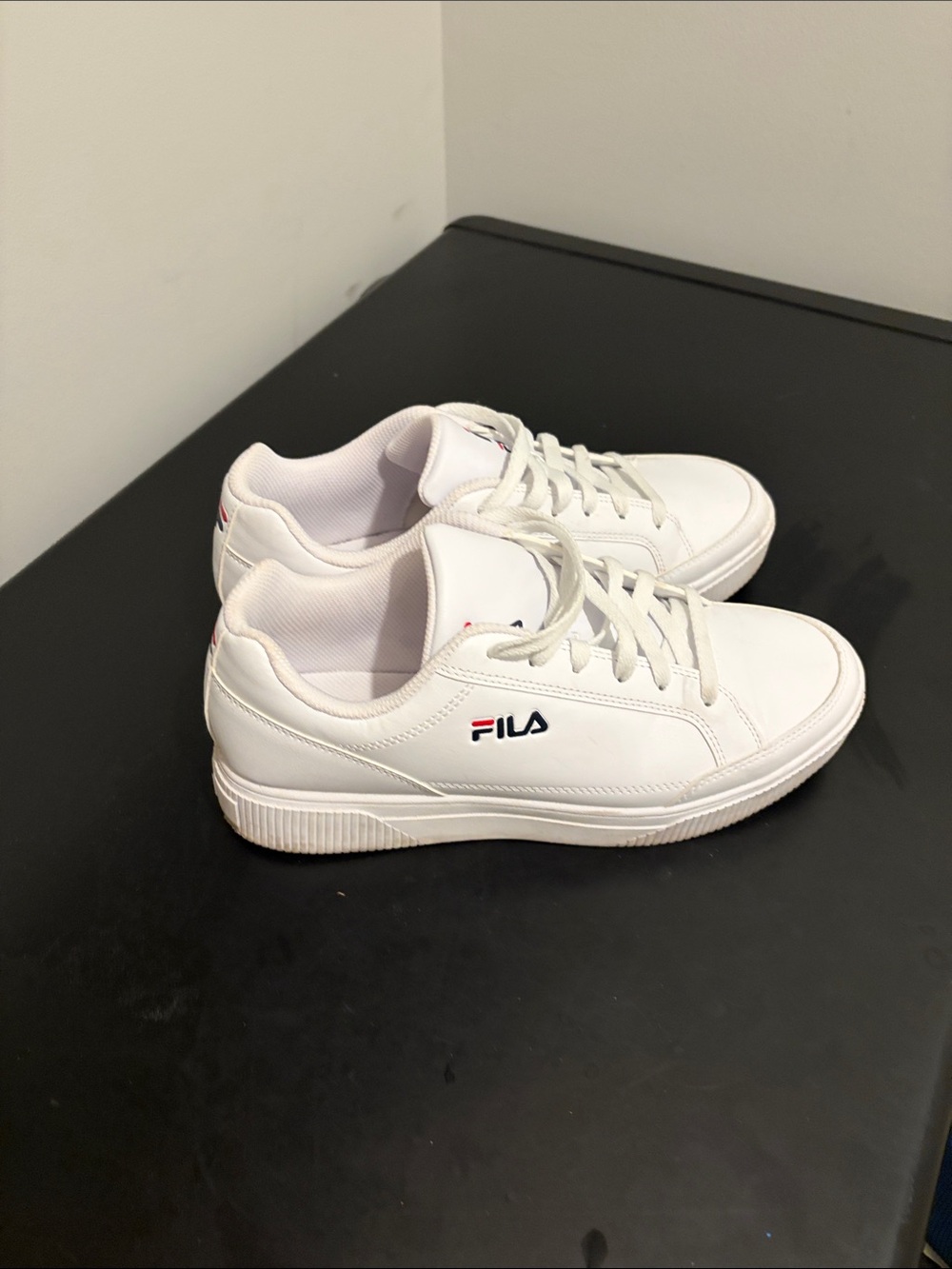FILA White Women's Casual Lace-Up Sneakers
